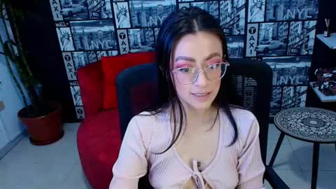 Desiring Angel online show from March 4, 7:15 am