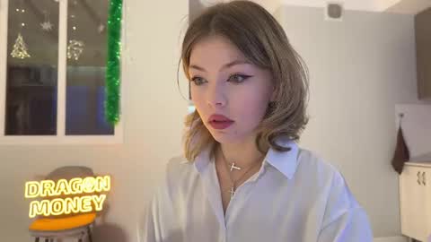 Snapshot of deva_alice chatting on January 1, 12:00 pm Id be happy to have a steamy stream girl online show from January 1, 12:00 pm