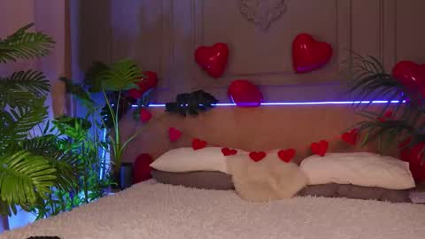 devilinee online show from February 15, 7:51 am