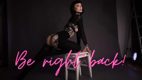 Snapshot of dgtlgrl chatting on November 1, 3:05 pm dgtlgrl online show from November 1, 3:05 pm