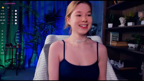 Snapshot of di_huny chatting on January 30, 9:47 pm Arina online show from January 30, 9:47 pm