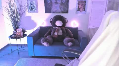 Dia online show from November 30, 12:37 am