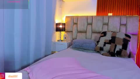 Snapshot of diamond_canela chatting on October 15, 3:31 am diamond_canela online show from October 15, 3:31 am