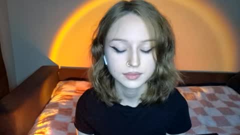 Mila online show from October 2, 1:27 pm