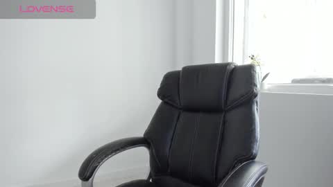 diamondkay_ online show from September 27, 7:59 am