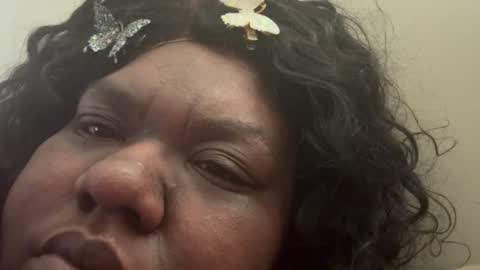 Diamondtoraw online show from August 6, 4:36 pm