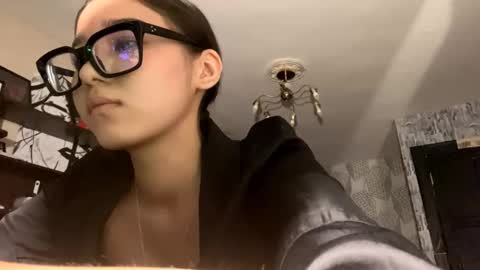 Julia online show from February 6, 2:09 pm