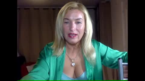 diana583578 online show from November 11, 5:10 pm