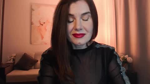 Diana DeLua online show from September 26, 6:49 pm