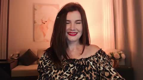 Diana DeLua online show from October 4, 6:12 pm