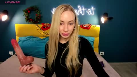 Snapshot of diana_garrett chatting on January 7, 1:38 am Diana online show from January 7, 1:38 am