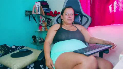 Diana Lozano online show from November 24, 7:05 pm