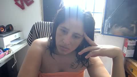 Snapshot of diana_rogu chatting on October 1, 7:19 pm diana_rogu online show from October 1, 7:19 pm