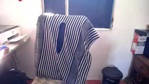 Snapshot of diana_rogu chatting on October 2, 7:19 pm diana_rogu online show from October 2, 7:19 pm