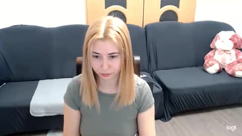 dianasmiey7 online show from February 4, 9:28 am