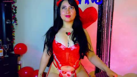Snapshot of diane_1 chatting on February 14, 11:53 am DIANE online show from February 14, 11:53 am