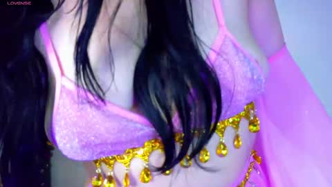 Snapshot of diane_1 chatting on February 24, 10:46 am DIANE online show from February 24, 10:46 am