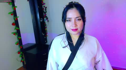 Snapshot of diane_1 chatting on February 8, 10:39 am DIANE online show from February 8, 10:39 am