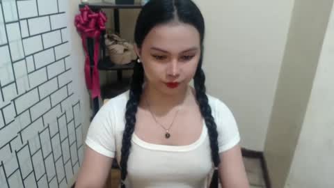 Diane online show from February 4, 12:51 am