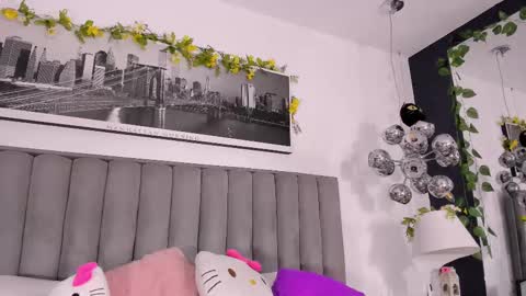 dianekitty online show from February 26, 12:27 pm
