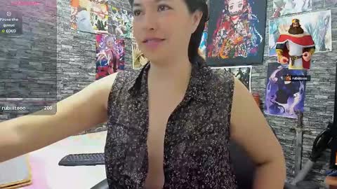 Snapshot of diazelizabet096 chatting on January 31, 10:31 pm eli25 online show from January 31, 10:31 pm