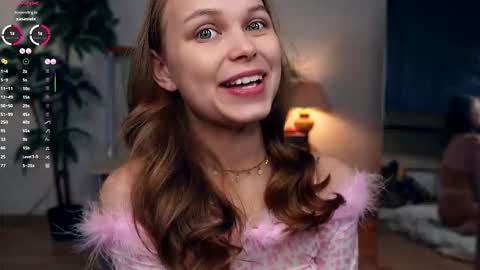 Snapshot of dierafauxa chatting on September 18, 7:45 pm Elwyna online show from September 18, 7:45 pm