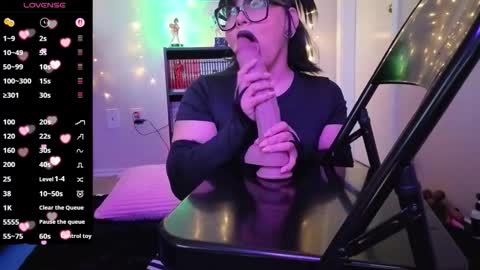 DigitalDiamondXO online show from March 27, 5:24 pm