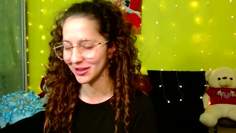 DinaFritz online show from December 17, 6:42 pm