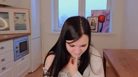 dinahganus online show from October 28, 4:40 am