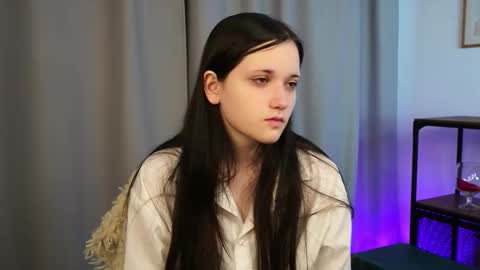 dinahganus online show from October 22, 4:17 am