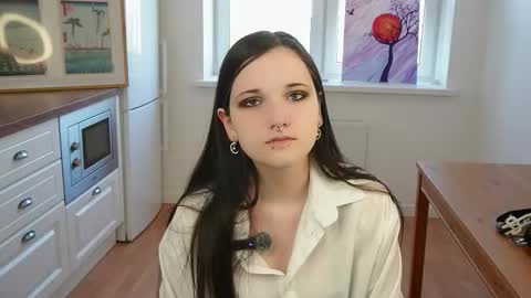 dinahganus online show from October 9, 4:16 am