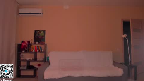 Jessie online show from October 15, 1:14 pm