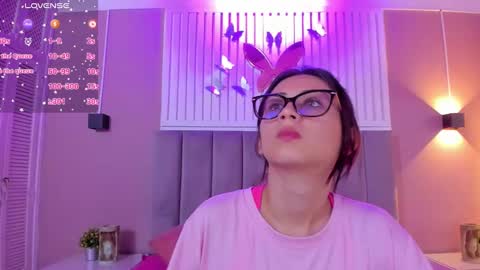 Snapshot of diosa_cristal chatting on January 16, 3:23 am Cristal online show from January 16, 3:23 am