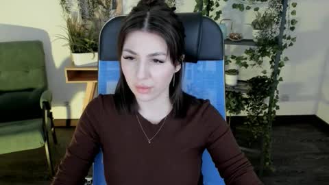 Di online show from March 6, 10:49 pm