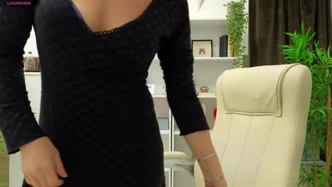 dirty_mature online show from January 18, 6:24 am