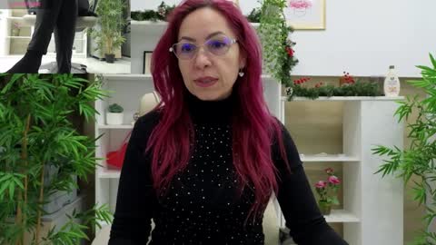 dirty_mature online show from December 17, 5:40 am