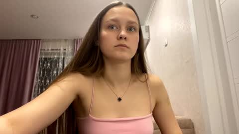 Mia online show from September 15, 6:26 pm