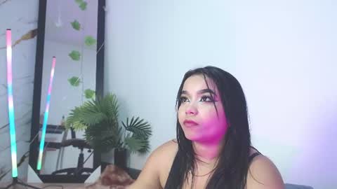 disyamil_pineda online show from June 10, 2:55 am