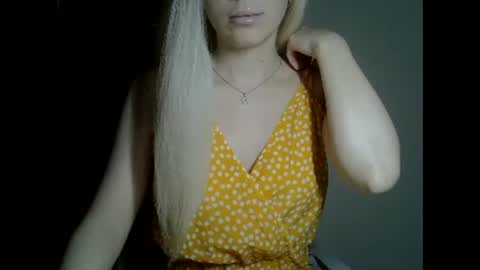 DitaMilton online show from December 27, 6:31 pm