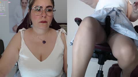 Snapshot of diva_milf chatting on January 17, 9:17 pm Diva online show from January 17, 9:17 pm