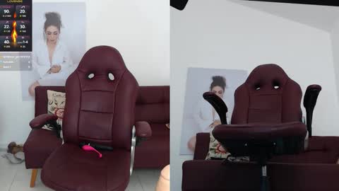 Snapshot of diva_milf chatting on October 17, 12:14 am Diva online show from October 17, 12:14 am