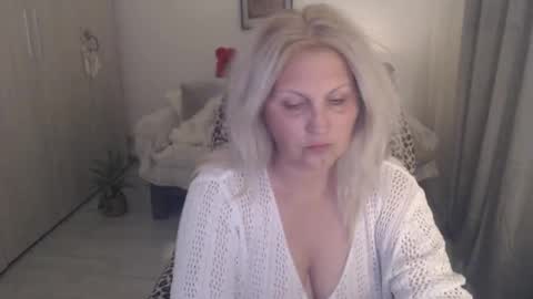 Alexxa online show from April 24, 11:07 pm