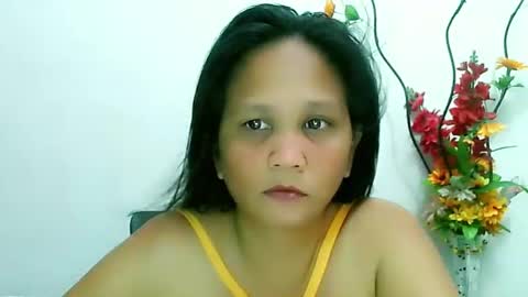 Snapshot of divinegrace10 chatting on January 5, 3:11 am Divine Grace Close To Your Hear online show from January 5, 3:11 am