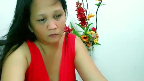 Snapshot of divinegrace10 chatting on December 24, 4:22 am Divine Grace Close To Your Hear online show from December 24, 4:22 am