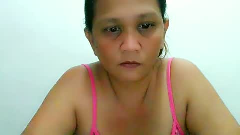 Snapshot of divinegrace10 chatting on February 16, 2:10 pm Divine Grace Close To Your Hear online show from February 16, 2:10 pm