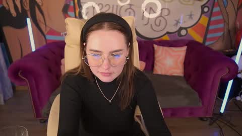 Snapshot of divinejasss chatting on March 7, 7:41 am DivineJasss online show from March 7, 7:41 am