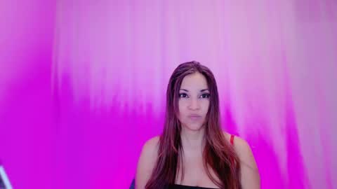 Snapshot of divinelynn chatting on January 31, 3:44 pm DivineLynn online show from January 31, 3:44 pm