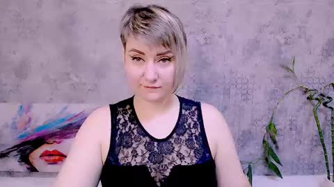 djullia online show from November 6, 7:14 am