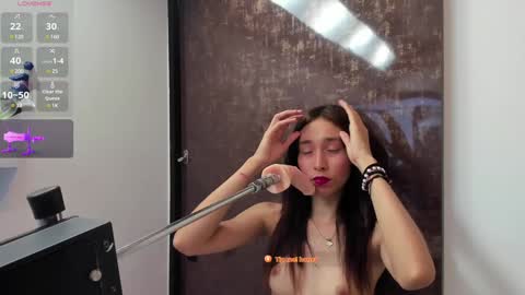 Snapshot of doll_bella_ chatting on February 6, 7:29 pm Bella online show from February 6, 7:29 pm