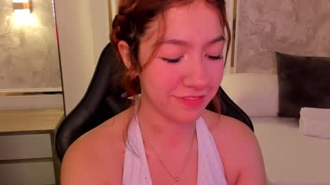 Snapshot of doll_eyeess_ chatting on September 26, 3:04 am D online show from September 26, 3:04 am